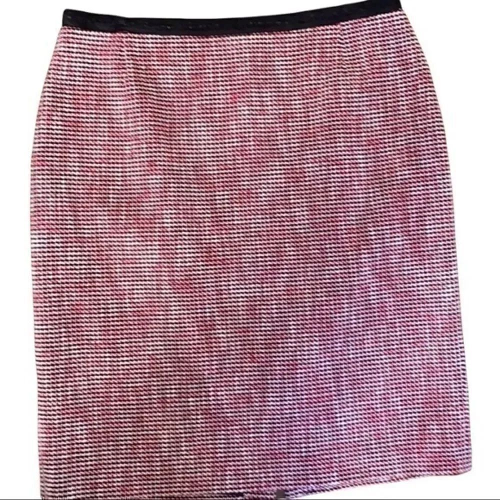 Hugo Boss lined Marina pencil skirt size 8